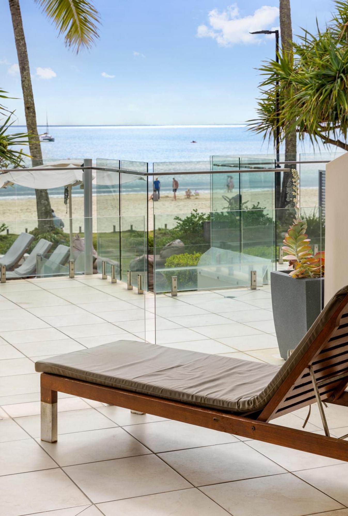 Fairshore 12: Absolute Beachfront, Direct Beach & Pool Access Noosa Heads Dış mekan fotoğraf